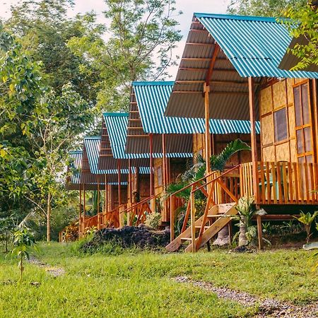 Green Acres Village Moalboal Exterior photo